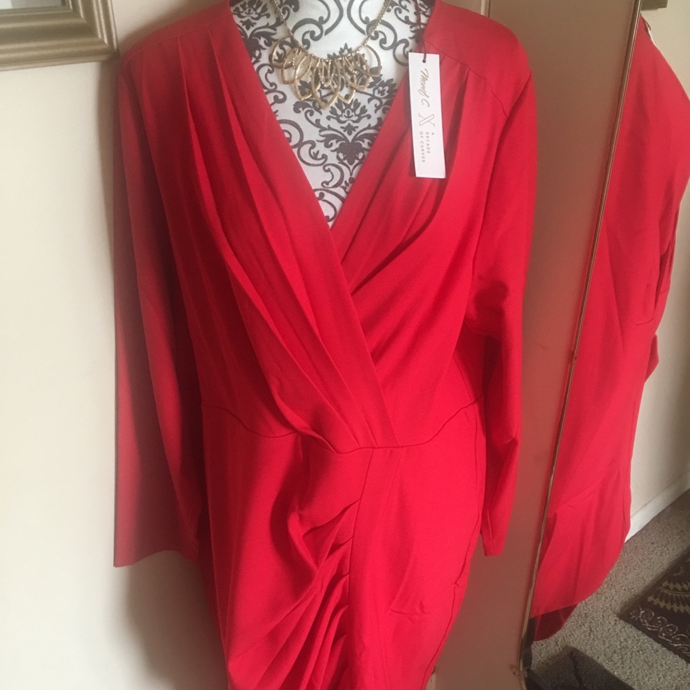 NWT Monif C. Asymmetrical Dress🌹